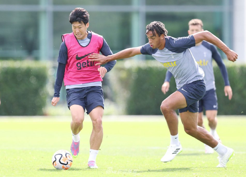 于整体的默 于整体的默